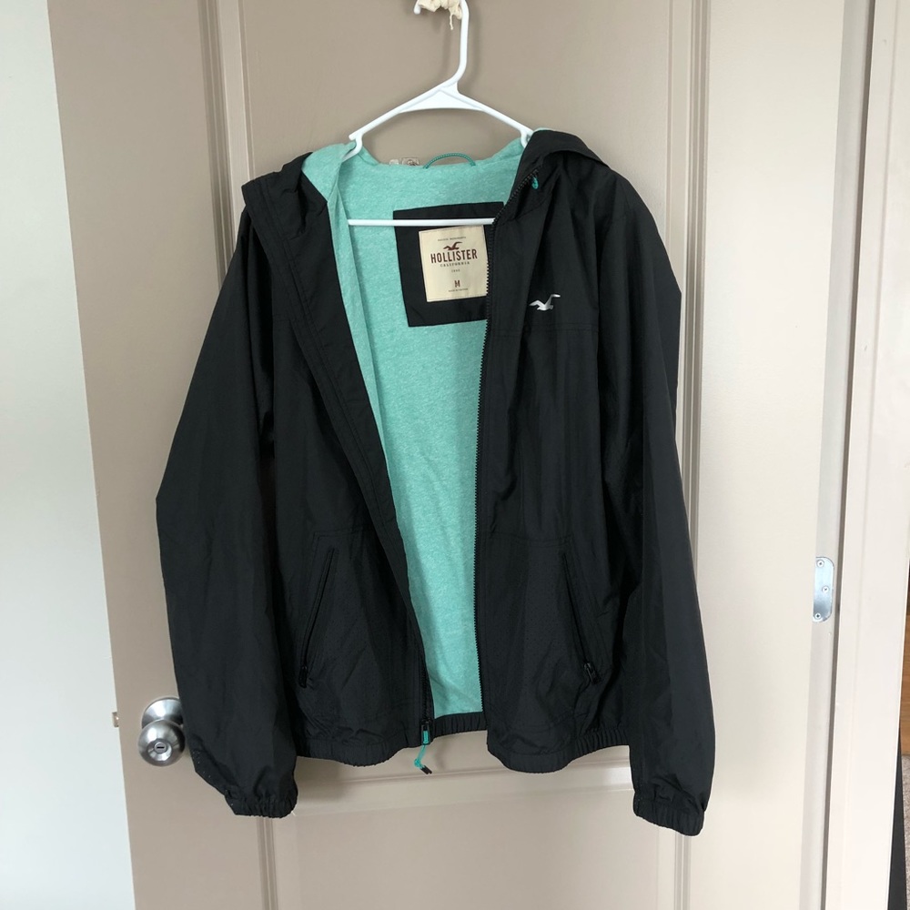 Hollister Windbreaker NEW